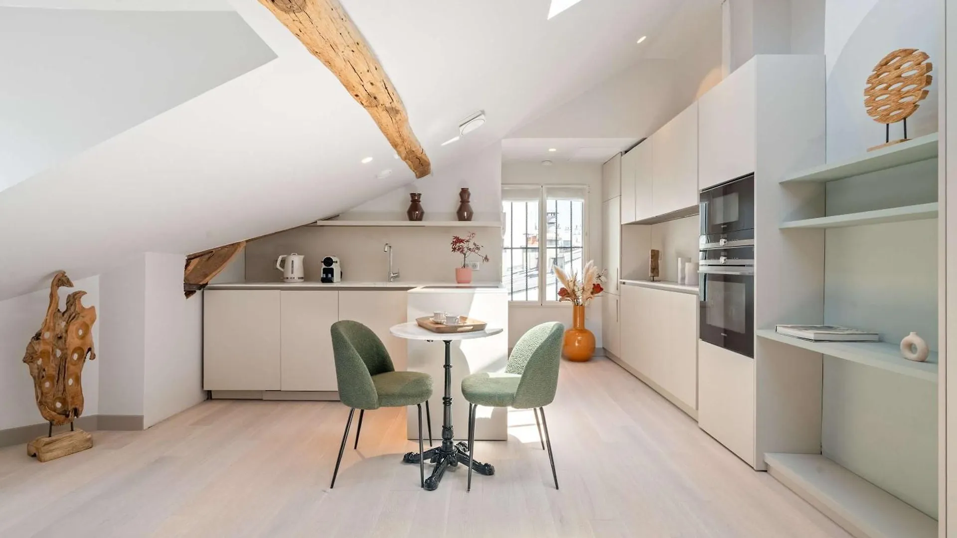 Renovated Apartment In Le Marais 巴黎