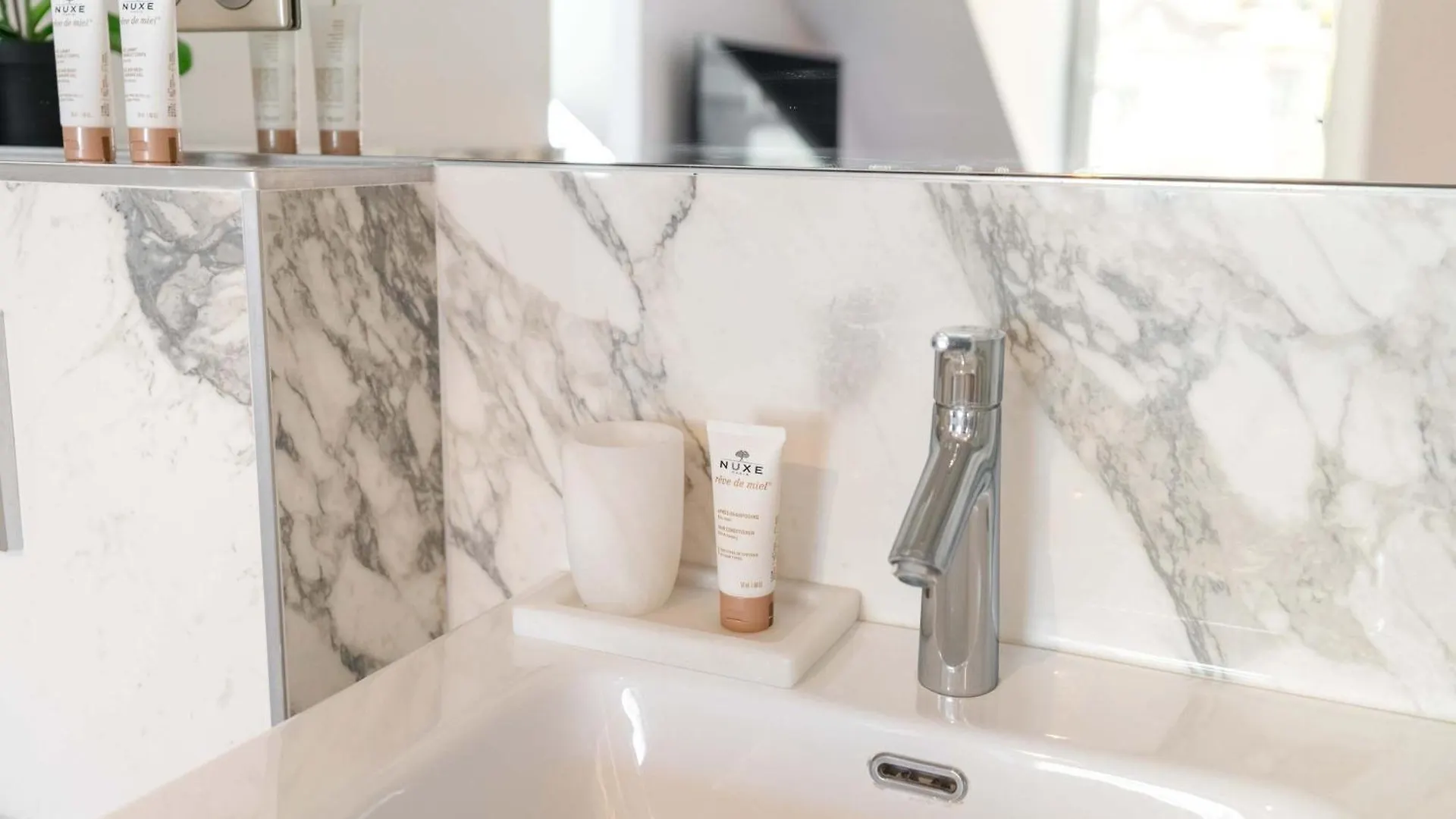 Renovated Apartment In Le Marais 巴黎