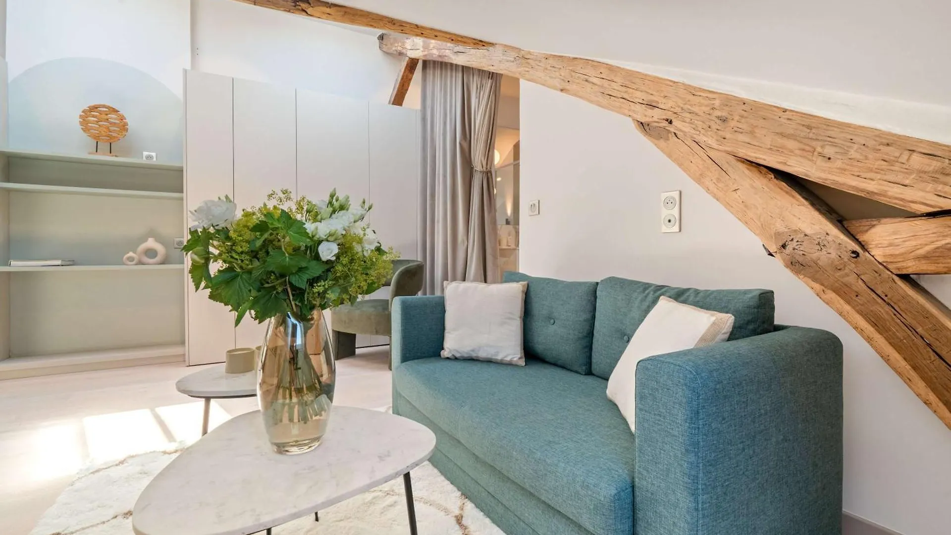 Renovated Apartment In Le Marais 巴黎